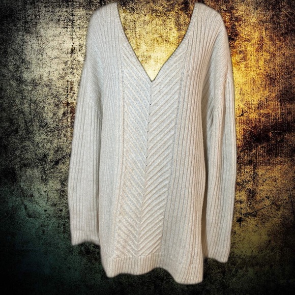 V Neck Ribbed Sweater - Picture 5 of 5